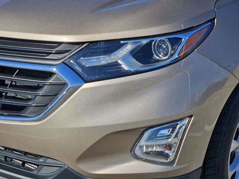 Used 2018 Chevrolet Equinox LT image 9