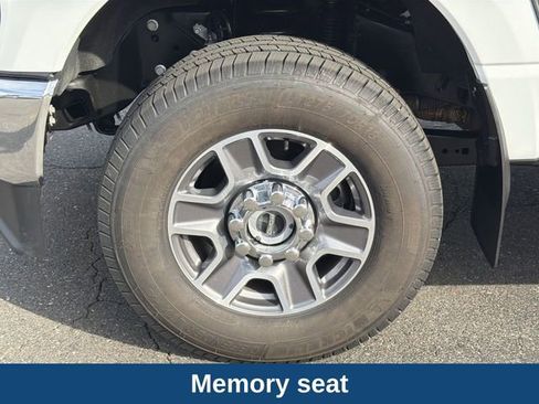 Used 2023 Ford F250 Lariat w/ Snow Plow/Camper Package image 10