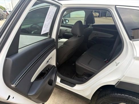 Used 2022 Hyundai Tucson SEL AWD/4WD image 17