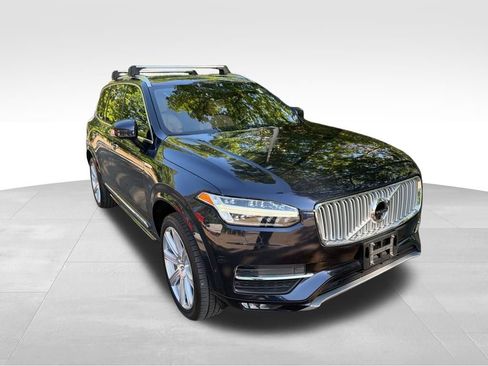 Used 2017 Volvo XC90 T6 Inscription w/ Vision Package image 8