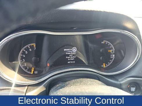 Used 2019 Jeep Grand Cherokee Limited AWD/4WD image 13