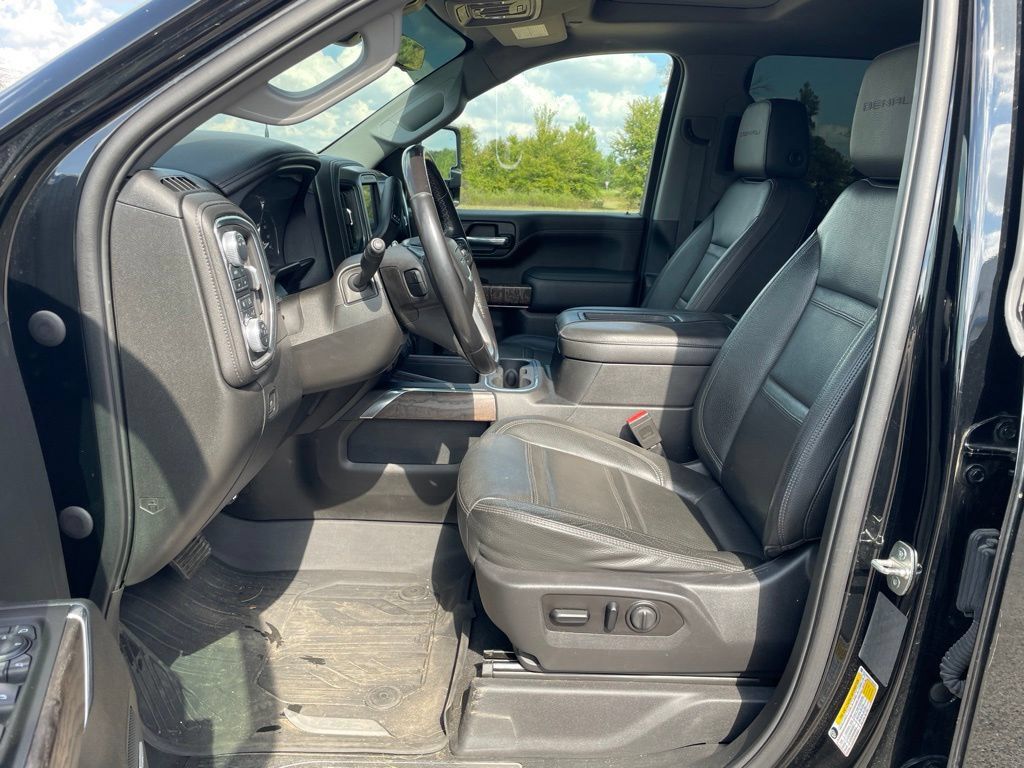 Used 2020 GMC Sierra 2500 Denali w/ Denali Ultimate Package AWD/4WD image 13