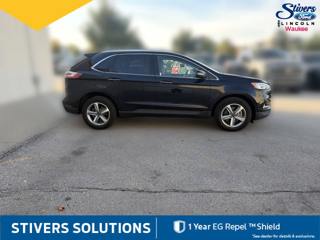 Used 2019 Ford Edge Titanium w/ Cold Weather Package AWD/4WD image 5