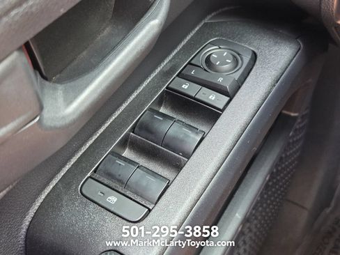 Used 2025 Toyota 4Runner SR5 AWD/4WD image 26