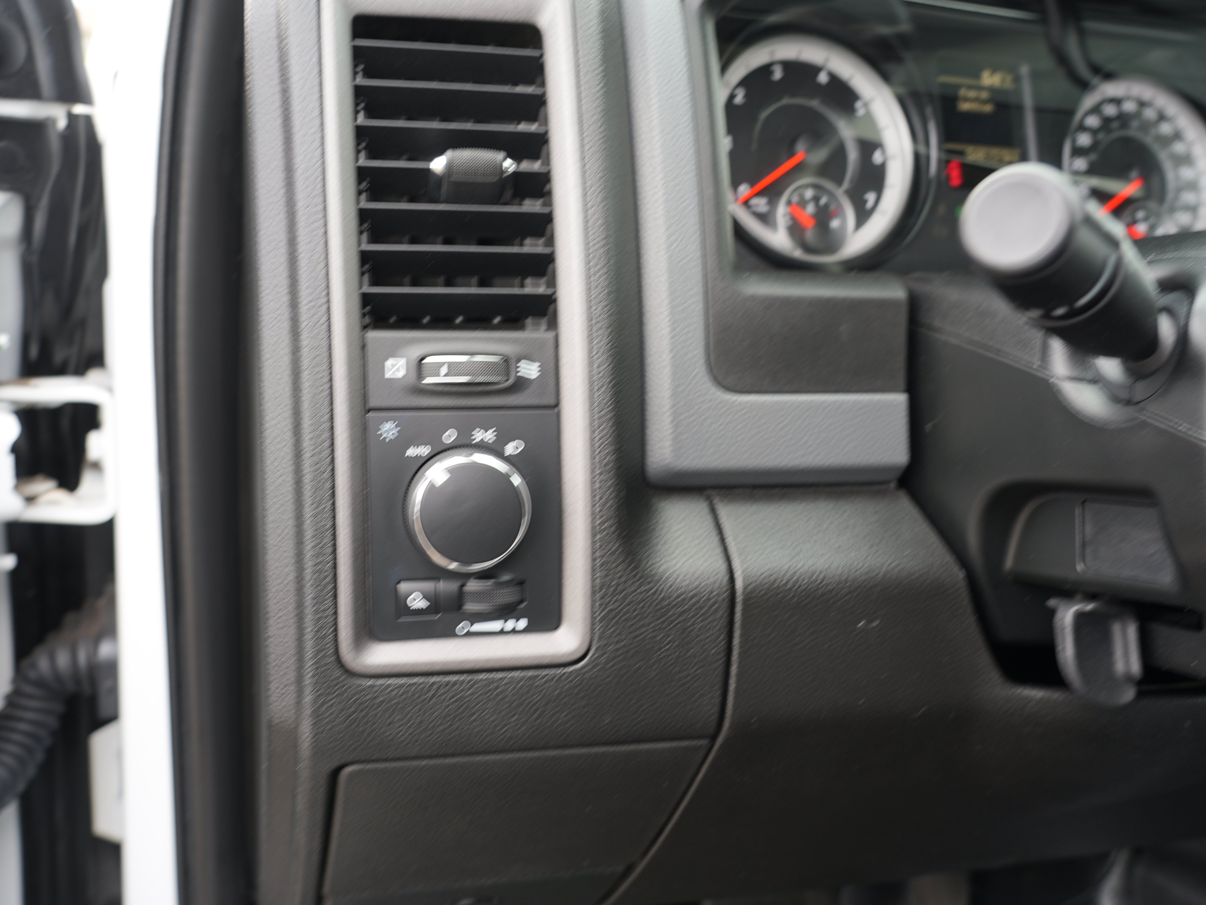 Used 2018 RAM 2500 Tradesman w/ Popular Equipment Group AWD/4WD image 16