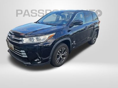 Used 2018 Toyota Highlander LE