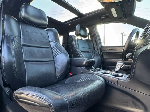Used 2018 Jeep Grand Cherokee Trackhawk AWD/4WD image 33