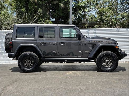 Used 2021 Jeep Wrangler Unlimited Rubicon w/ Dual Top Group AWD/4WD image 9