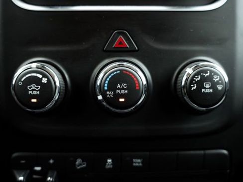 Used 2017 RAM 2500 Tradesman w/ Chrome Appearance Group AWD/4WD image 23