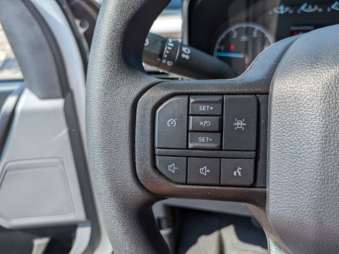 New 2025 Ford F550 4x4 Regular Cab Super Duty image 19