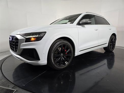 Used 2023 Audi SQ8 Prestige image 2