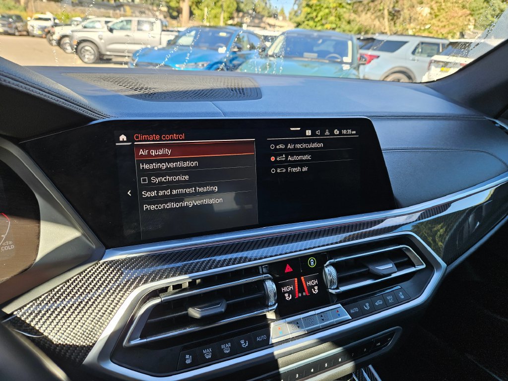 Used 2022 BMW X5 M50i AWD/4WD image 26