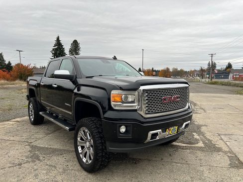 Used 2015 GMC Sierra 1500 Denali w/ Driver Alert Package image 17