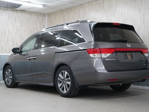 Used 2016 Honda Odyssey Touring Elite image 7