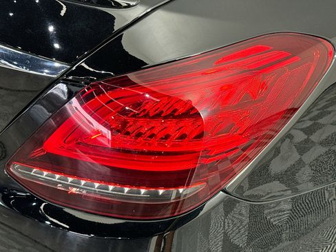 Used 2021 Mercedes-Benz C 300 Sedan image 32