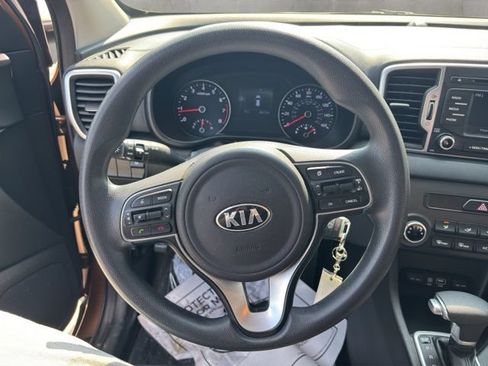 Used 2018 Kia Sportage LX AWD/4WD image 21