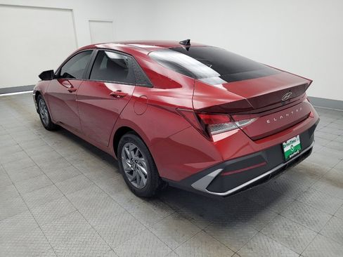 Used 2024 Hyundai Elantra SEL image 5