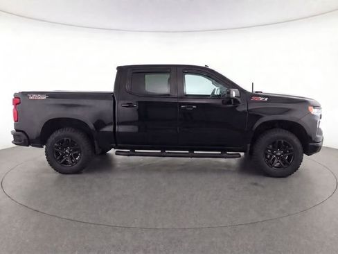 Used 2020 Chevrolet Silverado 1500 LT Trail Boss AWD/4WD image 8