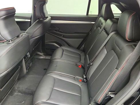 Used 2024 Jeep Wagoneer Launch Edition image 20