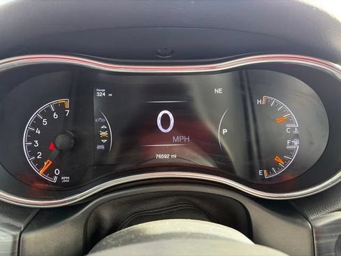 Used 2021 Jeep Grand Cherokee Laredo X AWD/4WD image 15
