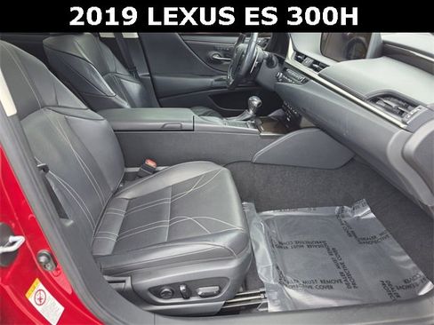 Used 2019 Lexus ES 300h w/ Accessory Package 2 image 10