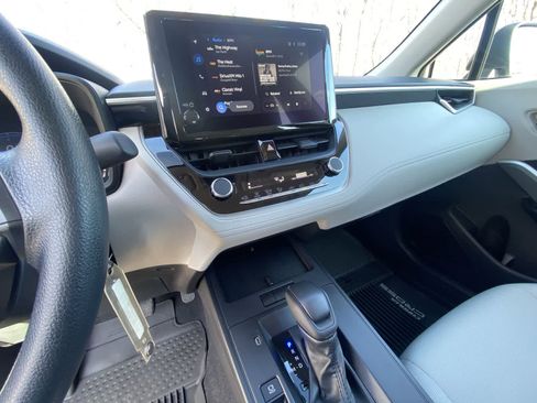 Certified 2026 Toyota Corolla Cross L image 26