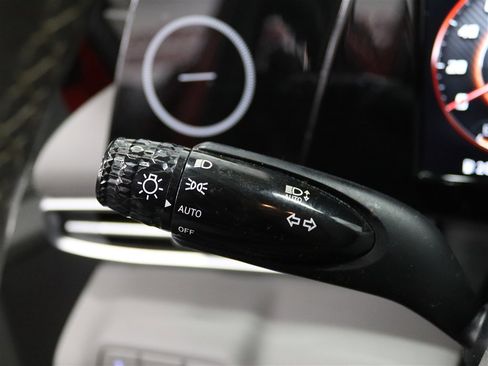 Used 2021 Hyundai Elantra SEL w/ Convenience Package image 29