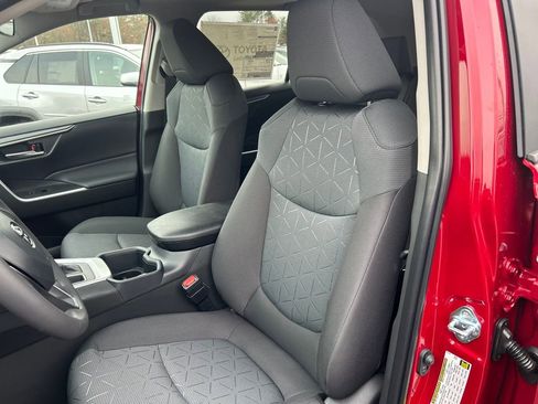 New 2025 Toyota RAV4 XLE w/ Convenience Package image 9