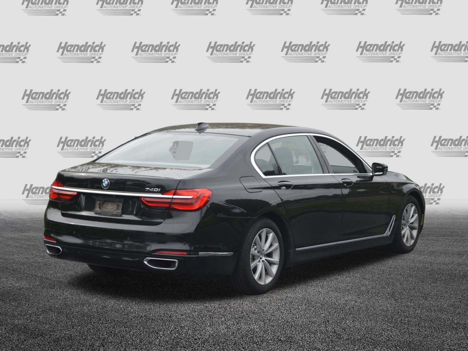 Used 2017 BMW 740i RWD image 8