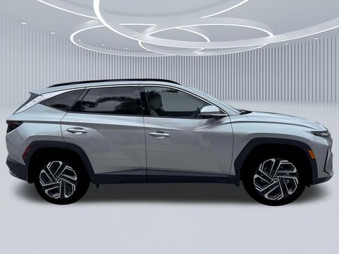 New 2026 Hyundai Tucson Limited FWD image 9