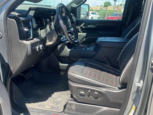 Used 2025 GMC Sierra 2500 AT4X w/ AT4X AEV Edition AWD/4WD image 9