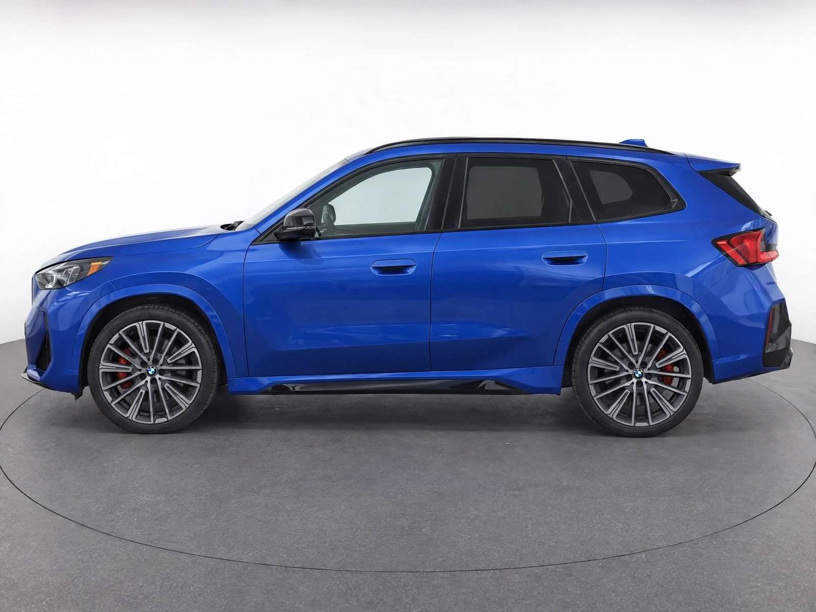 Used 2024 BMW X1 M35i w/ Premium Package AWD/4WD image 3