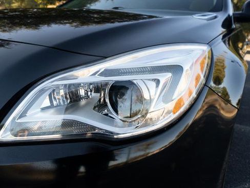 Used 2017 Buick Regal Premium w/ Driver Confidence Package #1 image 35