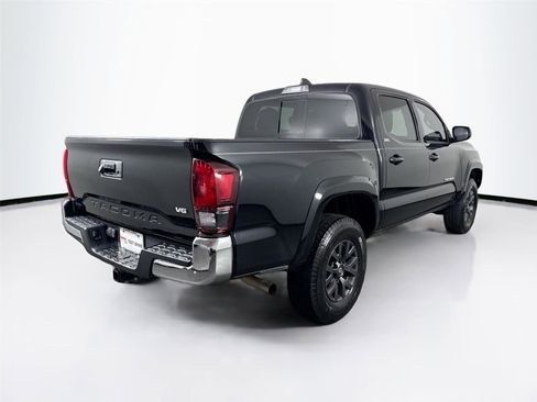 Used 2020 Toyota Tacoma SR5 RWD image 2