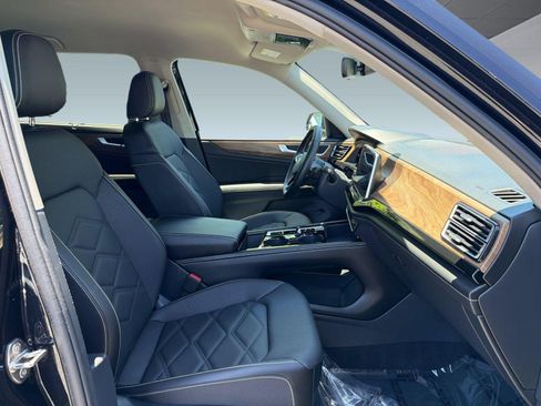 Used 2026 Volkswagen Atlas SE w/ Black Wheel Package AWD/4WD image 30