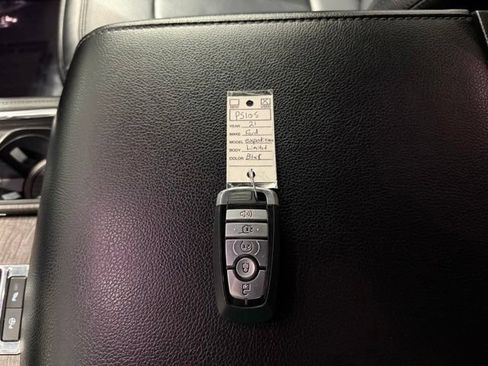 Used 2021 Ford Expedition Limited AWD/4WD image 23