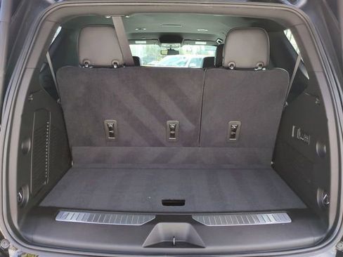 Used 2021 Chevrolet Tahoe Z71 w/ Z71 Off-Road Package image 13