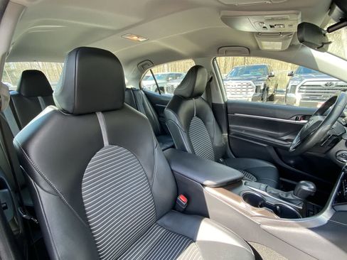 Used 2024 Toyota Camry SE image 24