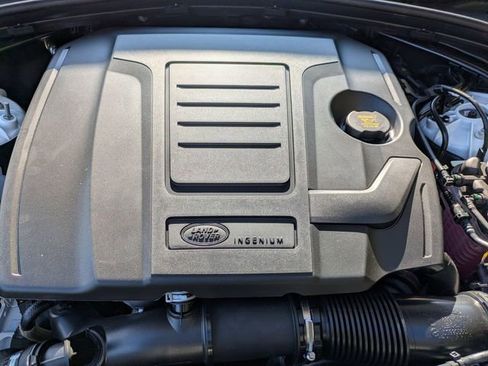 New 2026 Land Rover Range Rover Velar Dynamic SE image 20