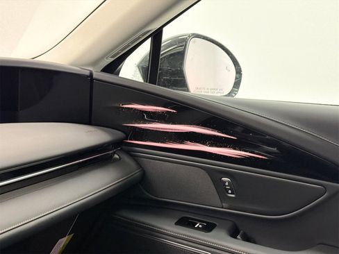 New 2026 Lincoln Nautilus Premier image 32