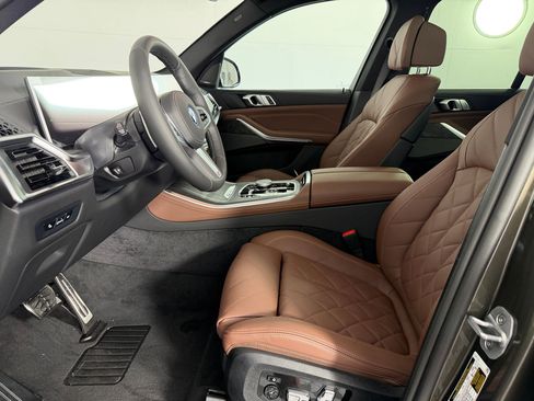 New 2026 BMW X5 xDrive50e w/ M Sport Package image 5