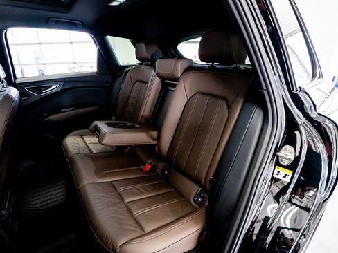 Used 2022 Audi Q4 e-tron Premium Plus image 53