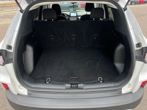 Used 2021 Ford Escape SE image 24