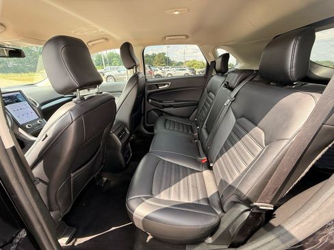 Used 2024 Ford Edge SEL AWD/4WD image 12