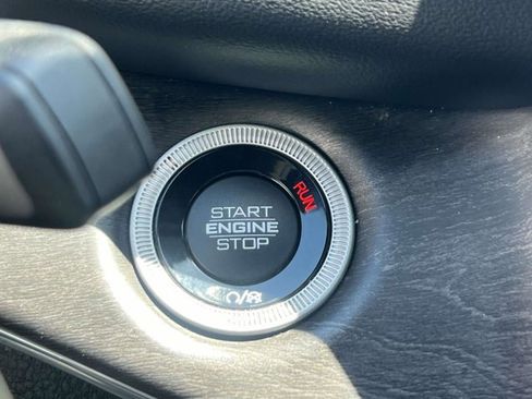 Certified 2023 Jeep Grand Cherokee Overland w/ Luxury Tech Group IV AWD/4WD image 29