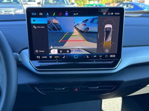 New 2025 Volkswagen ID.4 Pro AWD/4WD image 33