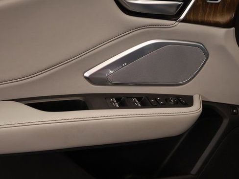 Used 2020 Acura RDX AWD w/ Advance Package image 9
