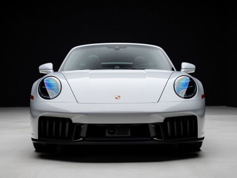 Used 2026 Porsche 911 Targa 4 GTS w/ Premium Package AWD/4WD image 10