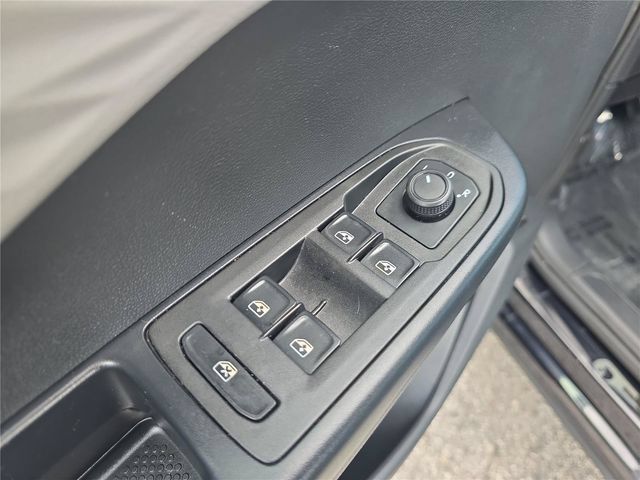 Used 2024 Volkswagen Taos S FWD image 13