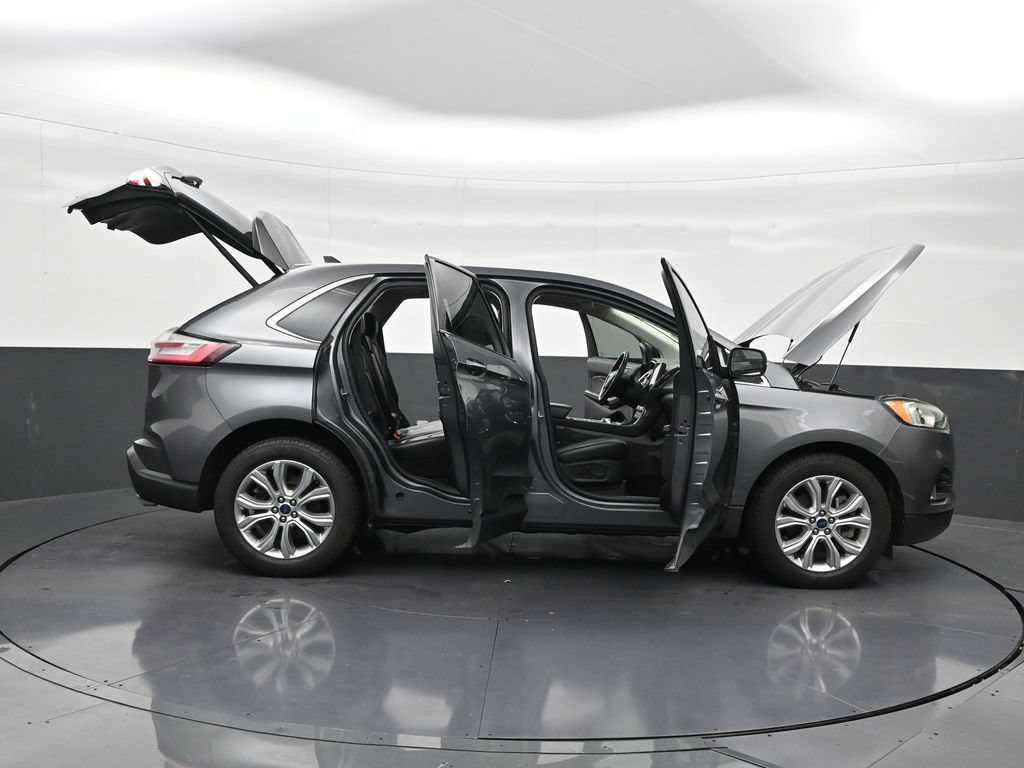 Used 2021 Ford Edge Titanium AWD/4WD image 30